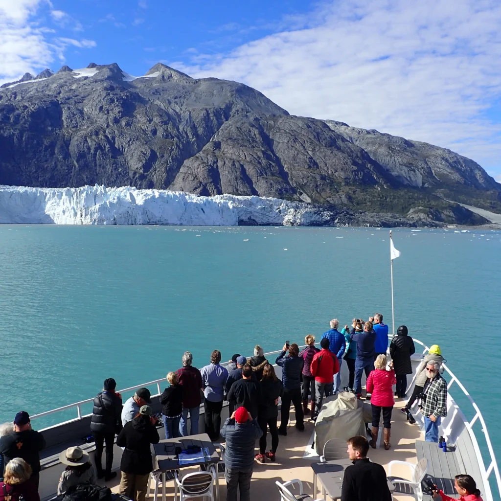 Wilderness_Explorer_Bow_Glacier_Bay